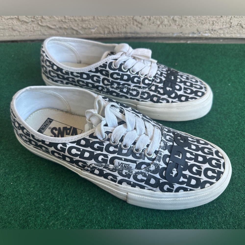 CDG x Vans OG Authentic LX, size 7 in men & size 8.5 in women